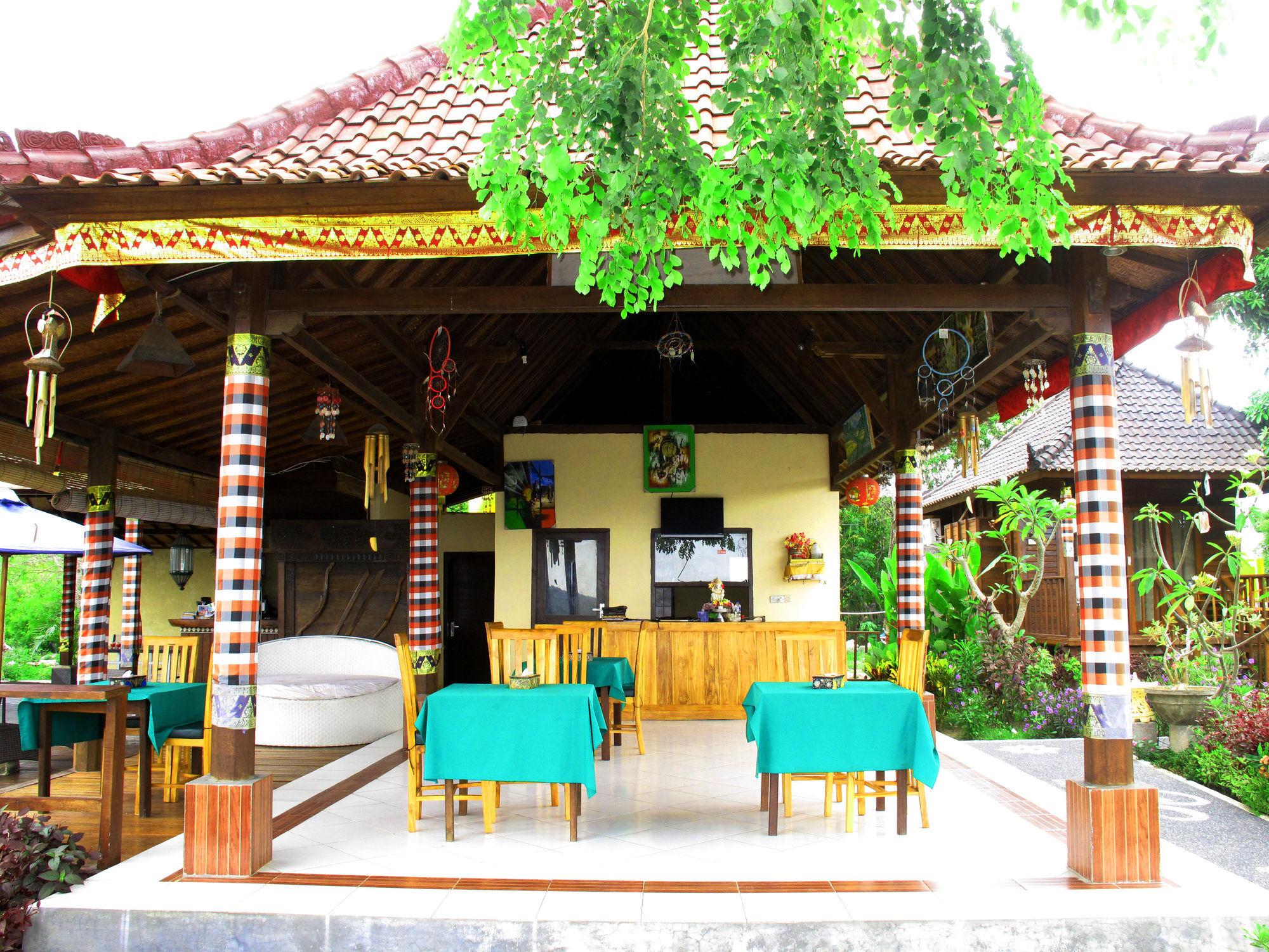 Dmas Huts Lembongan Hotel Nusa Lembongan Kültér fotó