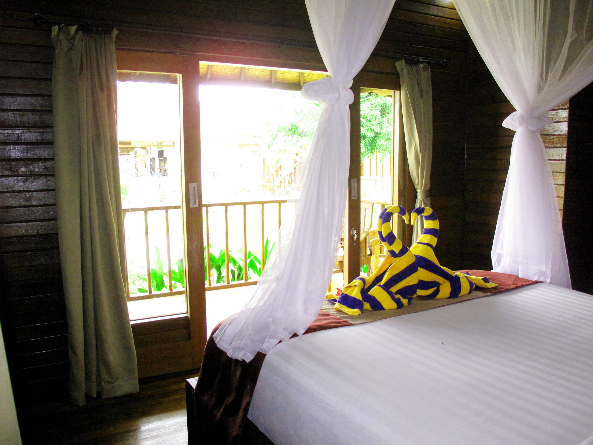 Dmas Huts Lembongan Hotel Nusa Lembongan Kültér fotó
